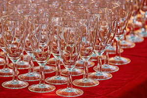 闺蜜结婚我可以穿白色裙子吗