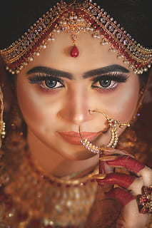 订婚桌上什么时候敬酒合适 定亲酒桌上怎么敬酒