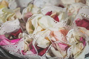 新郎接新娘拿什么 结婚当天新郎需要带哪些东西