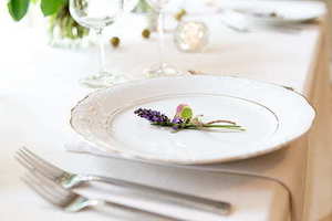 一般宴会吃什么菜 宴请吃什么 宴请菜谱