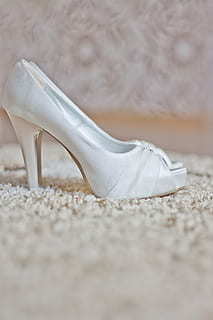 新郎结婚第二天穿什么衣服 结婚新郎穿啥衣服好？