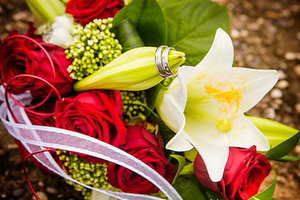 一字肩礼服发型