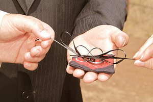 订婚看日子怎么看 订婚怎么选日子