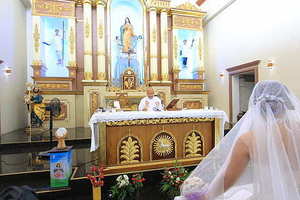 八月十五穿什么衣服参加婚礼 八月十五那会 参加婚礼穿什么衣服好呢