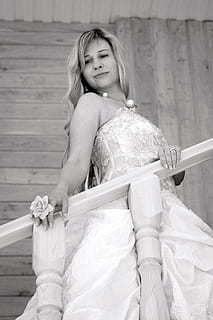 结婚群发的邀请函怎么写 结婚短信邀请函怎么写 结婚邀请短信大全