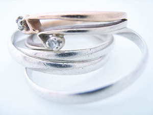 10周年结婚纪念日送什么礼物 结婚十周年纪念日送什么礼物？