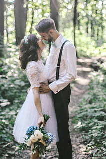 假发做造型用发蜡还是发胶 cos假发用发胶还是发蜡