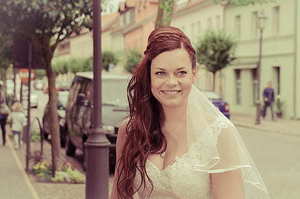 结婚当天脱了敬酒服穿啥衣服 结婚当天敬酒结束后穿什么衣服呢