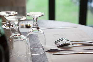 结婚一般准备多少条烟 结婚需要多少香烟(我大约二十桌)