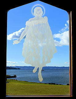 拍婚纱照穿什么颜色的内衣 拍婚纱照穿什么内衣好 颜色款式很重要