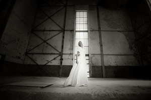 参加别人婚礼穿什么衣服呀 参加朋友婚礼应该穿什么服装啊