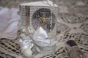 伴娘怎么主持接亲环节 伴娘在迎亲时该怎么做