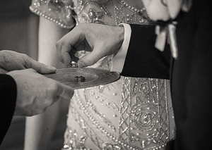 买的小蛋糕可以带上飞机吗 蛋糕可以带上飞机吗?