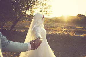 办婚礼一般要花多少钱 一般办一场婚礼的酒席花费要多少万啊?