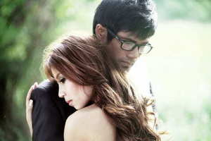 婚纱外套搭配衣服图片 4套衣服的婚纱照 怎么搭配衣服比较合适？想拍三组外景一组内景