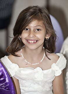 农村结婚伴娘穿什么合适 农村结婚伴娘穿什么服装合适？