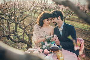 结婚新郎新娘穿什么衣服最佳 婚宴上新娘和新郎适合穿什么衣服?