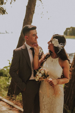 给新婚人整理床要说什么吉利的话 结婚铺床要说什么吉利的话