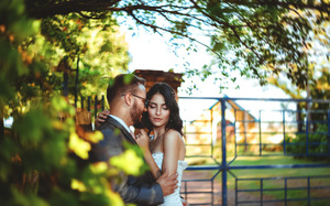 婚礼对男方父母说的话 作为男方父母婚礼台词怎么说