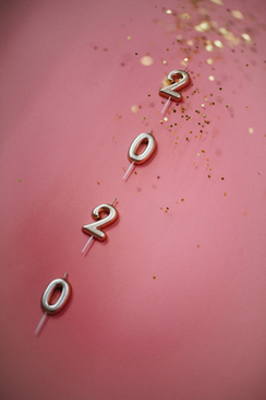 订婚女方需要敬酒吗 定亲那天女方还要敬酒吗？应该怎么做