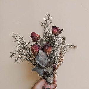 戒指一般多少钱? 婚戒一般多少钱?