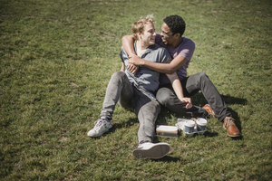 方脸适合的婚纱风格 方脸适合什么样的婚纱头饰