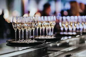 健身时应该穿什么衣服 健身穿什么衣服合适？