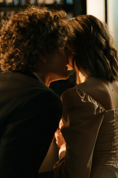 结婚新郎要对新娘说的话 结婚当天舞台上新郎对新娘说的话!