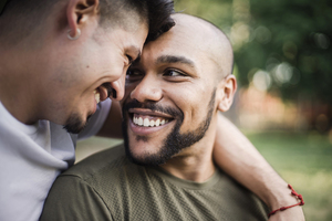 结婚时爸爸妈妈穿什么衣服 结婚当天，爸爸妈妈穿什么衣服比较好呢？