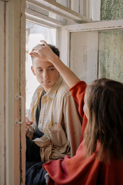 男方接亲人员可以带女的吗 新郎官接亲可以带女的麽