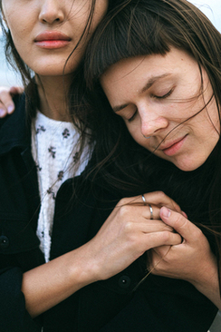 结婚回礼说些什么好 婚礼回礼的时候应该写些什么话啊？