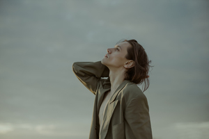 请柬上写女士还是小姐