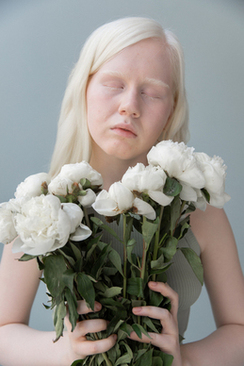 求婚头纱什么时候戴 结婚当天必须戴头纱吗?