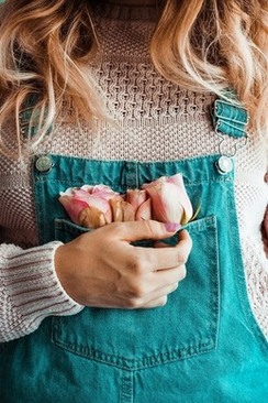 抹胸婚纱怎样穿才不会掉