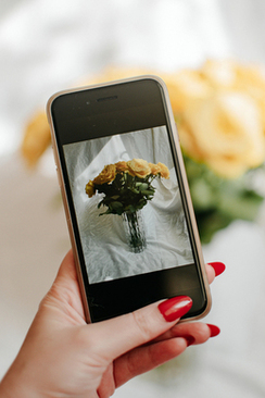 婚鞋里面还穿袜子吗