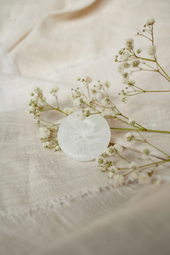 学校礼堂装饰图片 学校的大礼堂开晚会用什么装饰??