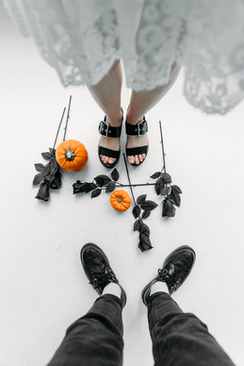 结婚照房间布置 卧室的婚纱照怎么摆放