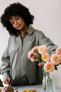 带伴娘做俯卧撑