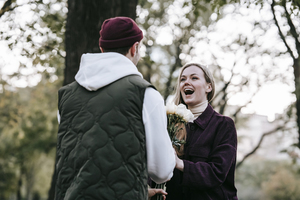 男女双方异地怎么办婚礼 异地恋 婚礼怎么办啊？