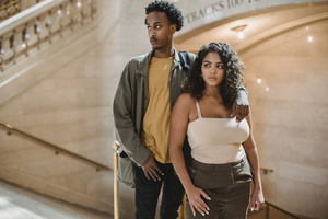 敬茶是在婚礼仪式上吗 婚礼的时候为什么要敬茶?