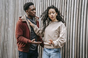 本人婚礼请柬模板文字 结婚请柬范文大全自己结婚请柬怎么写