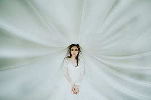 婚车的花最后如何处理 婚车上的花婚后拿下来扔掉可以吧？