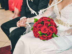 结婚证在线制作生成器 在线结婚证一键生成器怎么改结婚证字号？