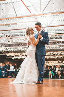 婚鞋是男方接亲带过来的么 接亲一定要找婚鞋吗