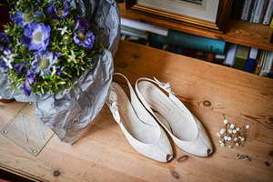 申领结婚证必须到户口所在地吗 领取结婚证一定要到户口所在地去办理吗?