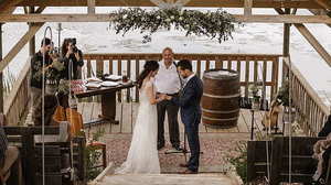 结婚用什么歌曲做影片曲好听些 适合做婚礼视频的歌曲或音乐有哪些？