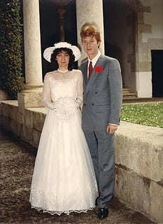 伴娘服一般搭什么鞋子 伴娘服搭配什么鞋子？