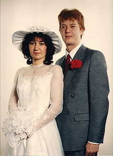 结婚忌讳穿什么颜色 婚礼那天忌讳穿什么颜色的衣服