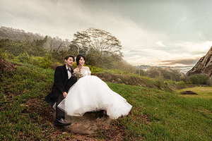 结婚前一天晚上新娘自己睡吗