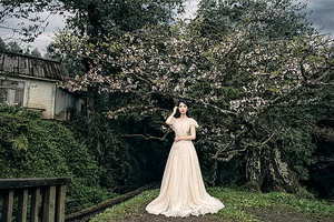 订婚母亲不能穿的颜色 女儿订婚妈妈穿什么颜色的衣服